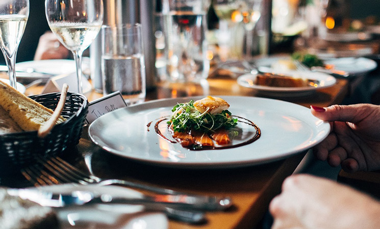 ���� Ŀ������ �귣��